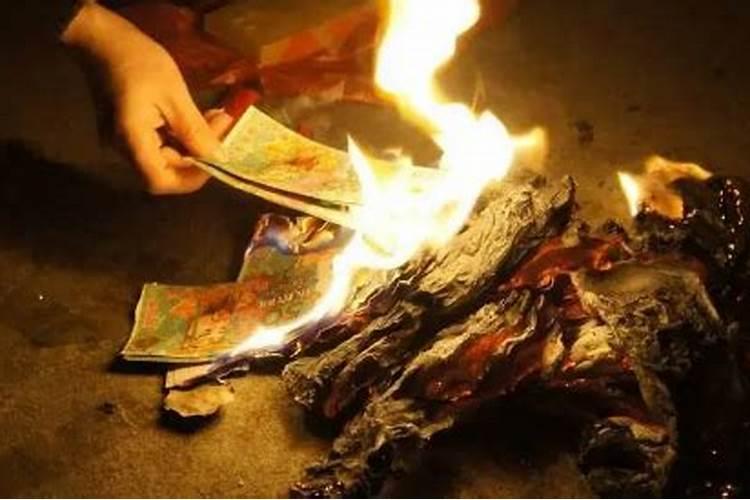 请帮看这2个生辰八字的喜用神和运势