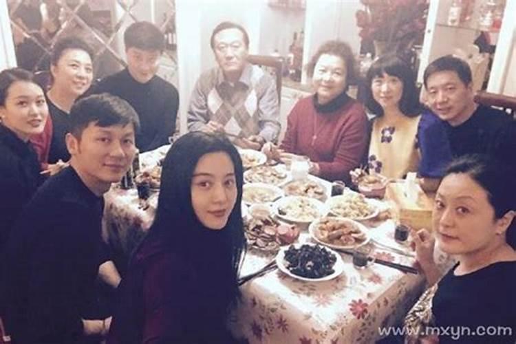 周公解梦梦见去陌生人家里吃饭寓意什么