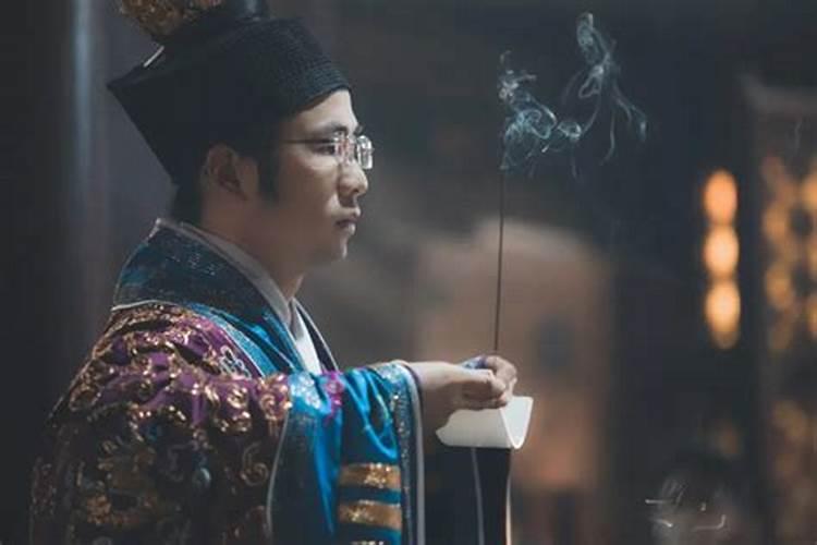 属虎男士佩戴什么手串最好