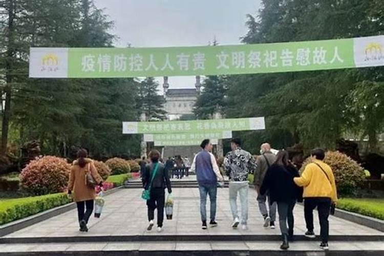 七月十五女儿能给过世的父母烧纸吗？