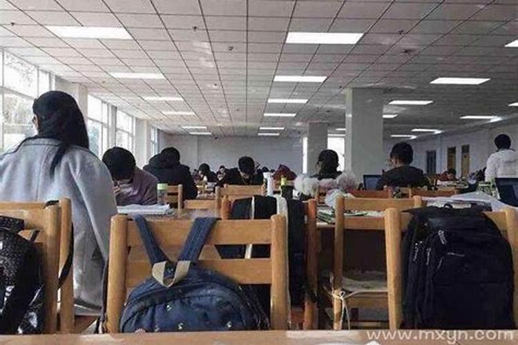 梦见又回到学校自己在上学的预兆