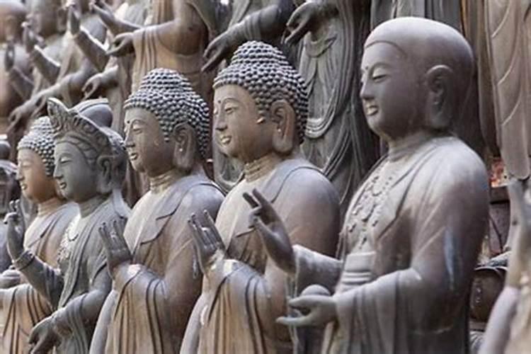 母亲三周年忌日,她信佛,我们想布施,不知道怎么布施好!
