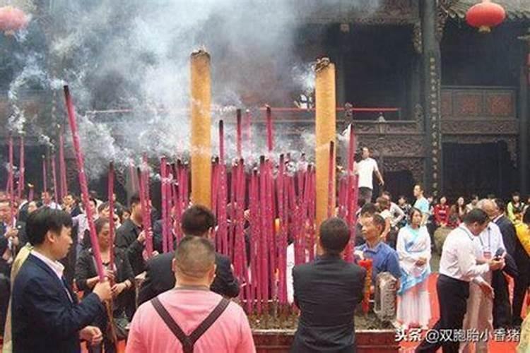 夫妻之间三观不合的表现