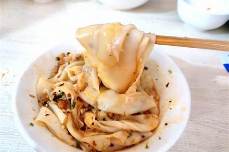 梦见坟墓里露出棺材的预兆