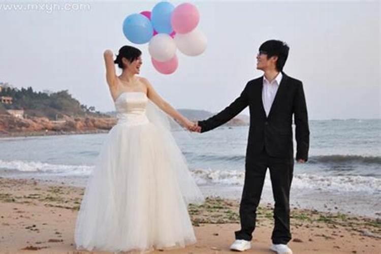 昨天睡觉梦见前女友结婚了醒来很难受万一以后？