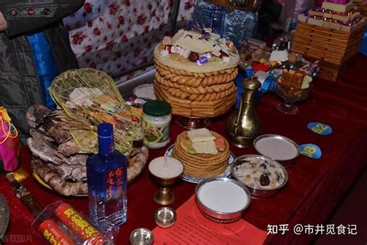 男不拜月女不祭灶是什么意思？