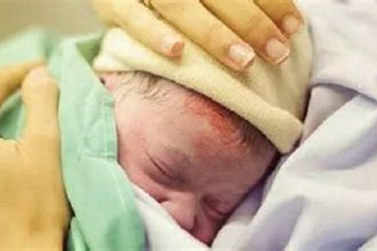 梦见老婆生儿子是什么意思