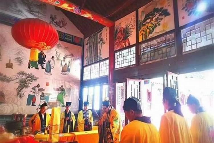 上坟添土有什么讲究
