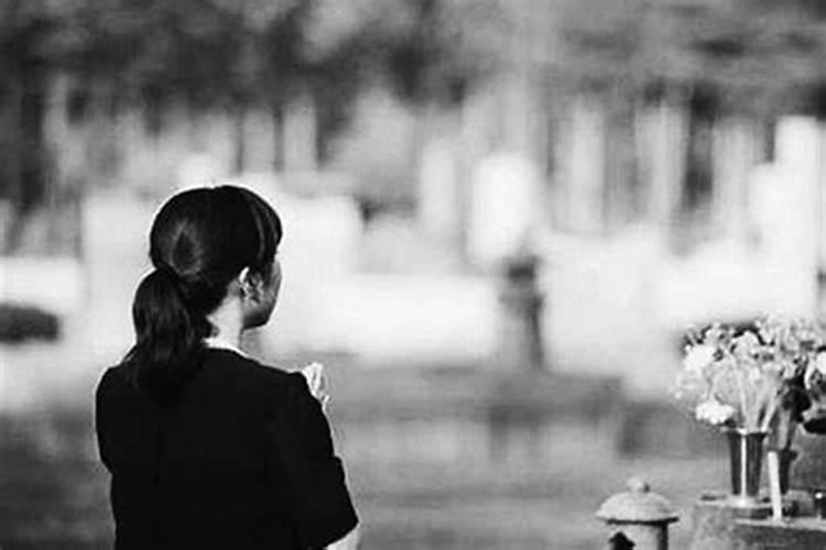 梦到和陌生女人很亲密