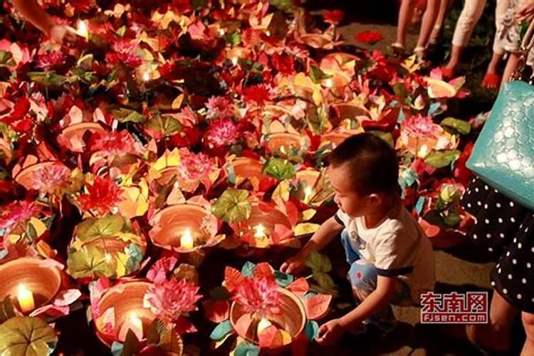 梦见又蓝又清澈的大海是啥意思