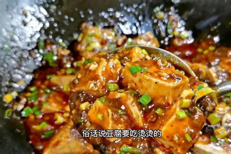 分享一下戊、己土日主,在2022壬寅年的一个整体情况