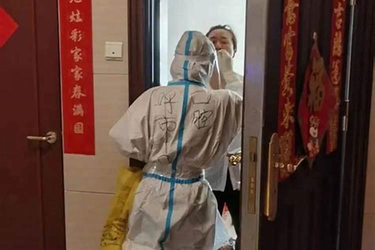 犯太岁戴朱砂还是红绳？都可以!