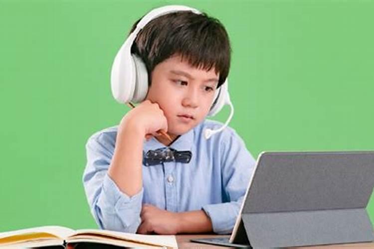 我西边邻居家新盖的房子比我家高,这个好吗？风水上怎么破解？