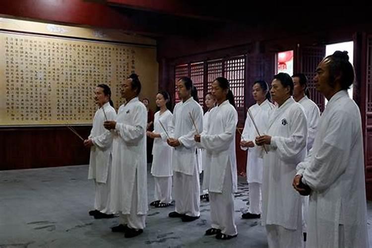 正月初五出生的男孩财神一生福禄双全？