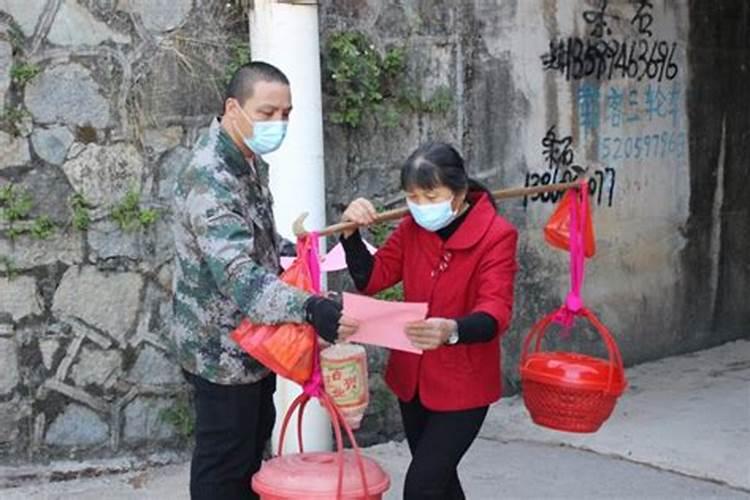 本命年穿红色应该谁买比较好