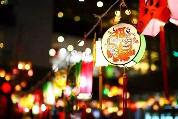 2025属蛇最富贵的出生