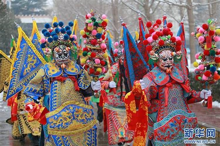 说说你们老家过年有哪些不一样的风俗习惯？
