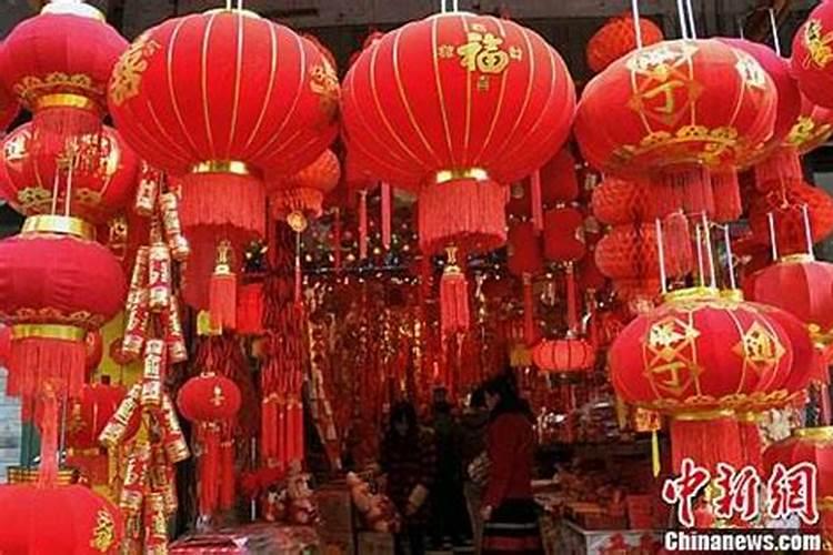 属蛇跟什么属相犯冲