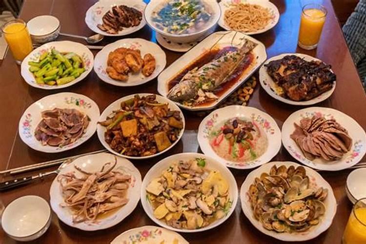 2024立冬什么时候是哪天 立冬民俗:酿黄酒、去冬泳、吃饺子、涮羊肉百...