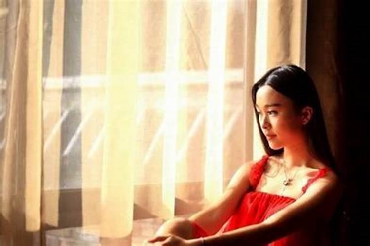 中元节上坟有什么说法吗 中元节上坟有什么讲究