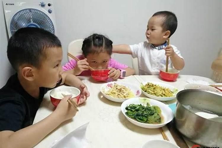 梦见活着的父母去世预示什么是吉是凶