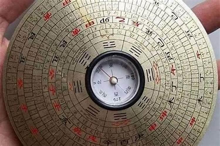 如何看懂风水罗盘？