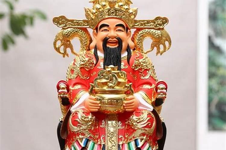 为什么财神爷不能供水 供财神一般供几杯茶水？