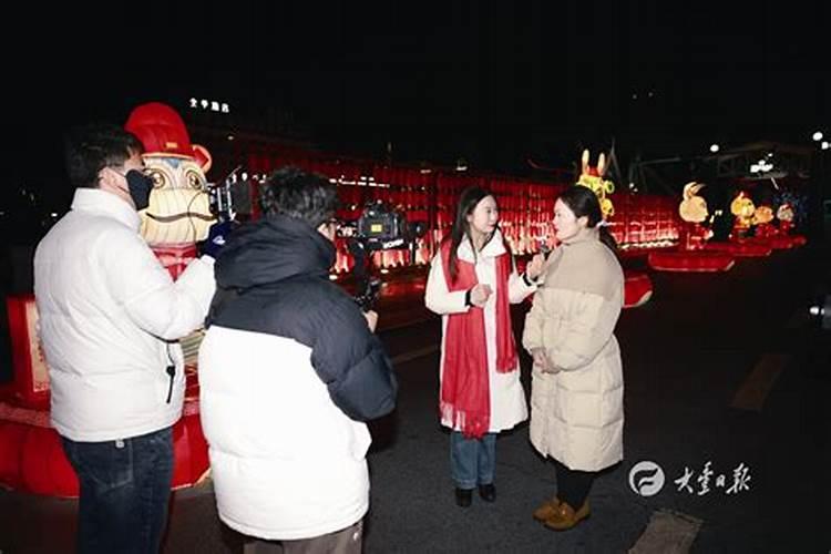 八字取十神时是否考虑天干五合,例如 丙子 辛卯 甲子 丙寅 两丙合一辛化...