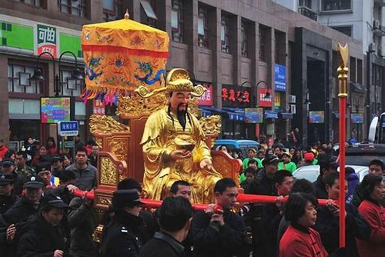 十一月属蛇的命运如何