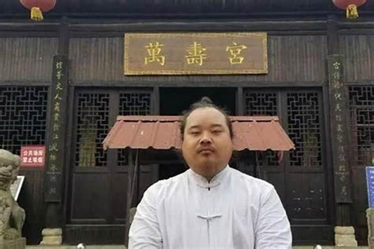 丁丑日柱三命通会 不同时辰出生的命运解读