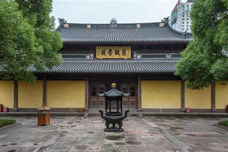 有寺庙要常住的僧人做法事吗