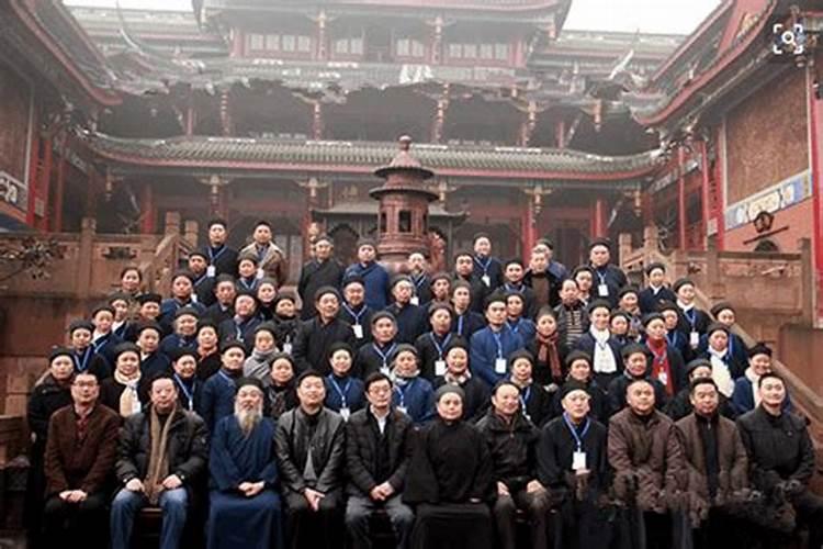 00本命年龙年要注意什么
