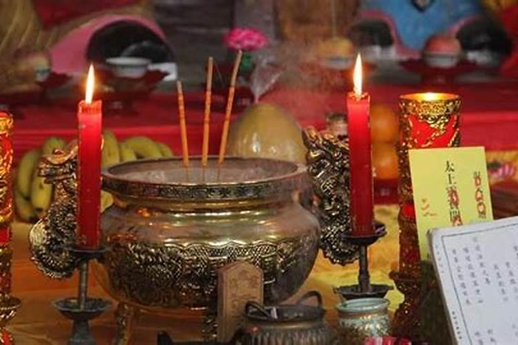 农村十月初一给祖坟填土好么？