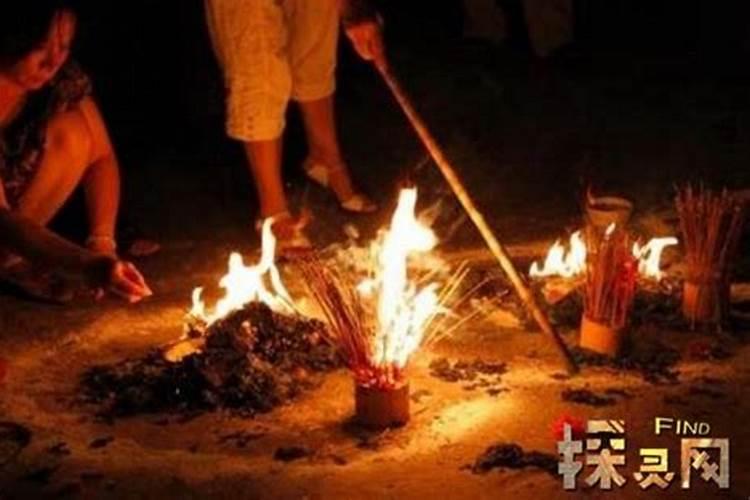 鬼节给孤魂野鬼烧纸的讲究 鬼节给孤魂野鬼烧纸好不好