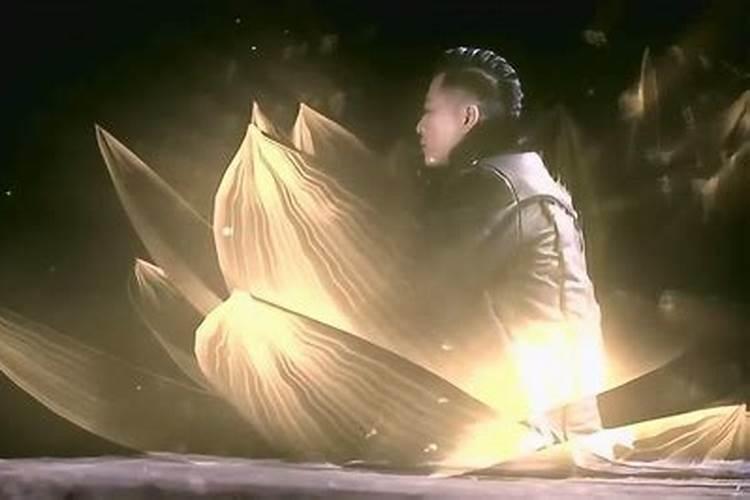出家人赚上钱给谁？