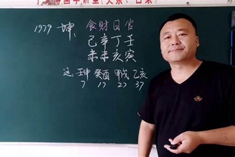 有伤官的人一定要创业,什么样的八字适合创业？