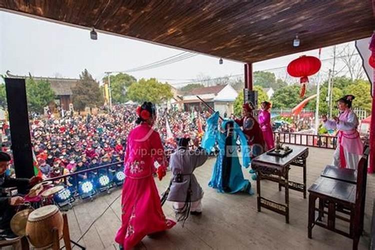 菊花与重阳节的关系 重阳节习俗之赏菊