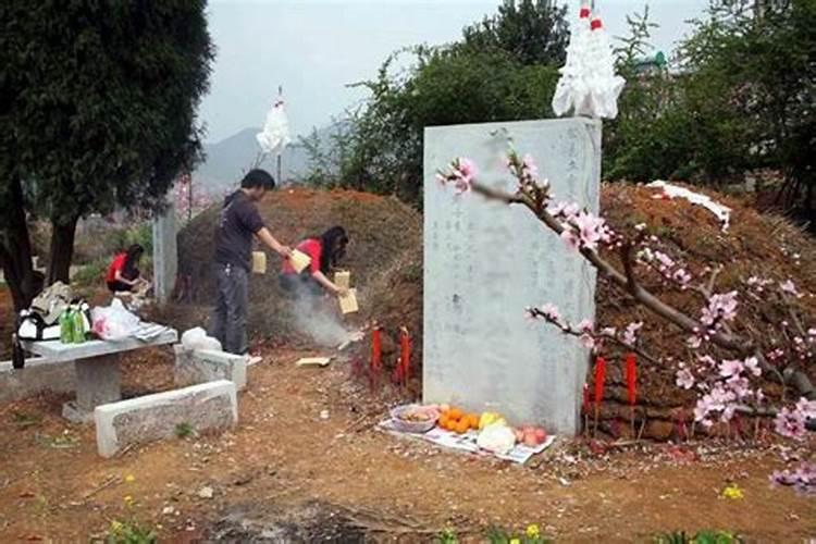 在鬼节烧纸是什么意思？