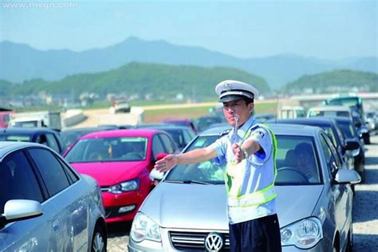 梦见好友出车祸是什么征兆
