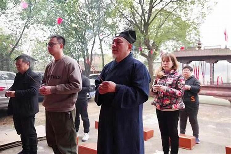 我是1990年的腊月初九生日,帮忙看看好吗？顺便说下什么星座。财富。命...