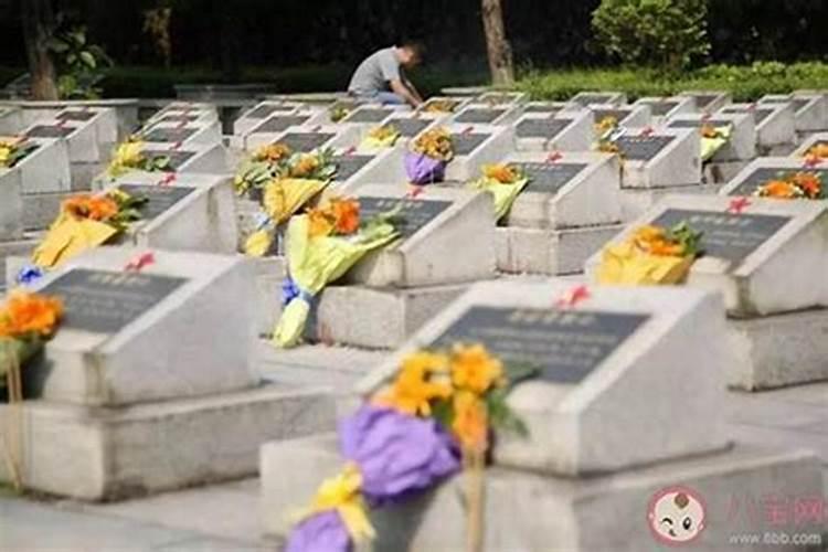 梦到换衣服是什么意思？