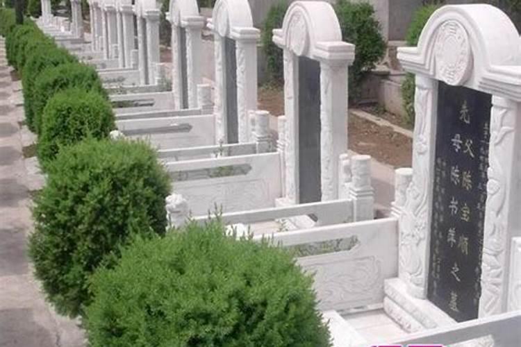 梦见死去的亲人又死了躺棺材