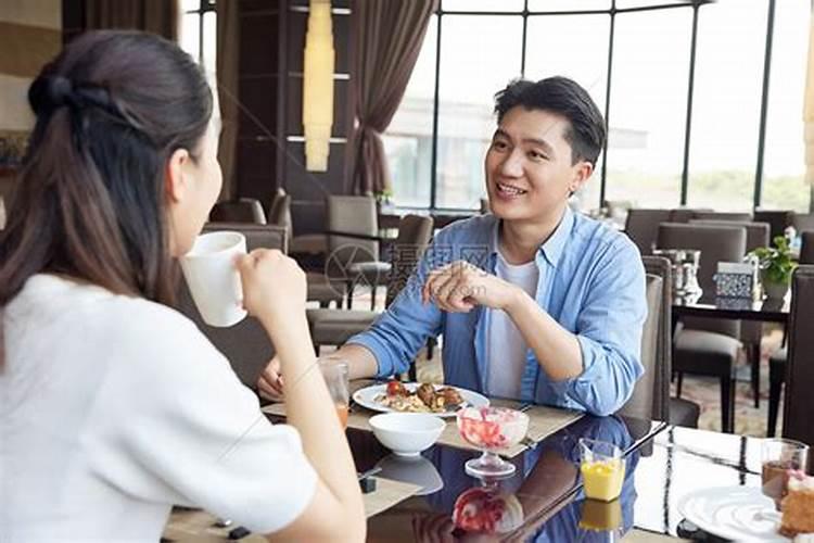 梦见爱人与别的女人在一起