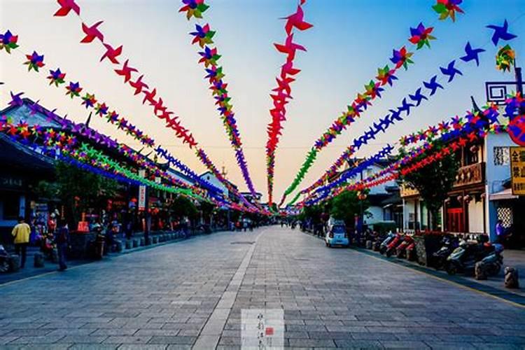 2024年春节旅行能去哪儿？盘点国内16个宝藏城市,人少景美性价比还高...