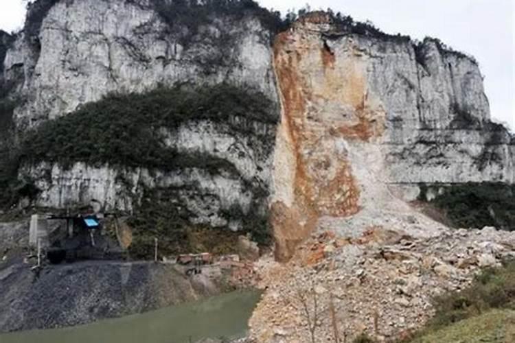 梦见山崩地裂什么预兆