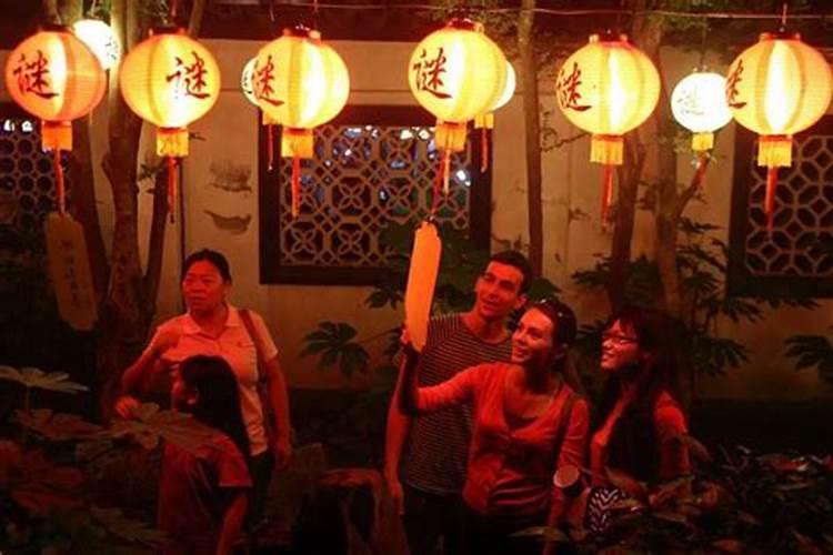 在东北过腊八节有什么风俗习惯？详细点、、谢谢了