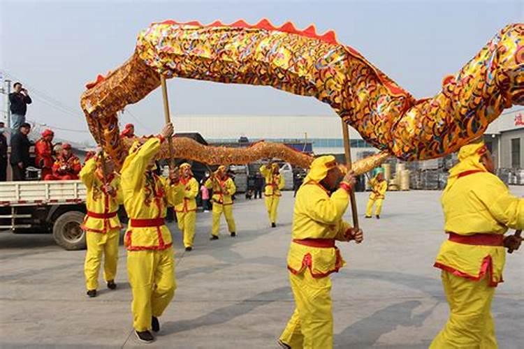2000年属龙命运,2000年属龙2022年的运势