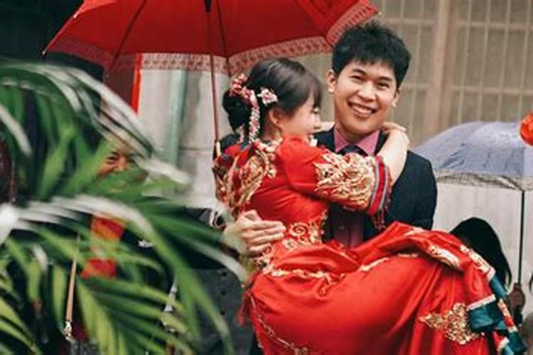 夫妻水火不容怎么办