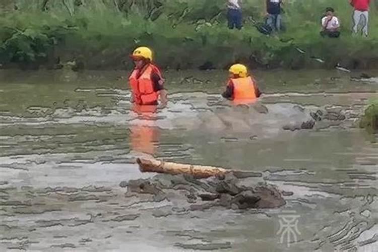 梦见别人被洪水冲走后得救的预兆