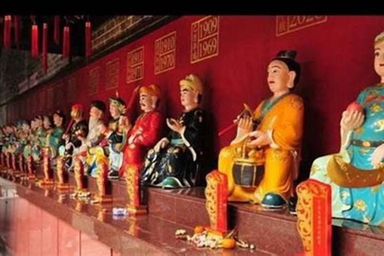 犯太岁去寺庙还是道观？